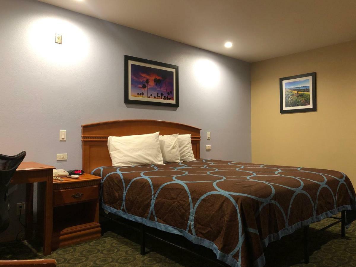 Orange Tustin Inn In ออเรนจ์ ภายนอก รูปภาพ